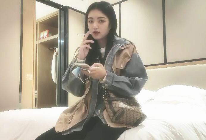 30 00网 约高 端外 围小 姐 姐美 乳长 腿蜂 腰翘 臀粉 嫩酥 胸温 柔娇 喘